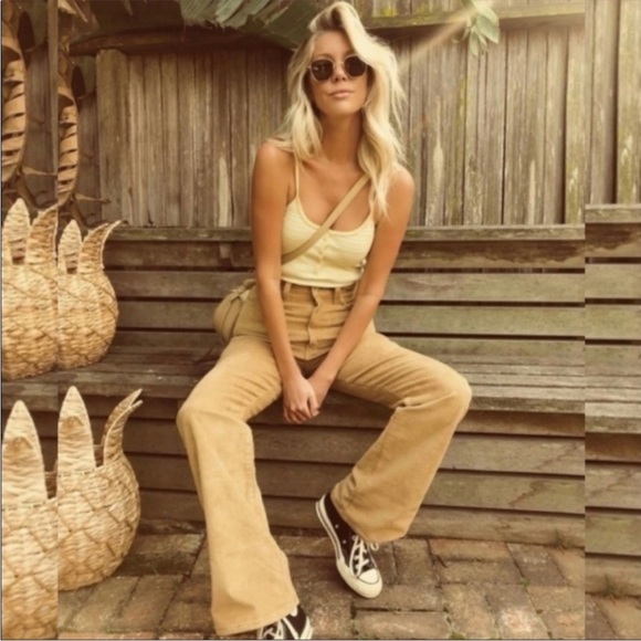 Levi’s Ribcage Bootcut Corduroy Pants Yellow Iced Coffee size 26 - Picture 3 of 11